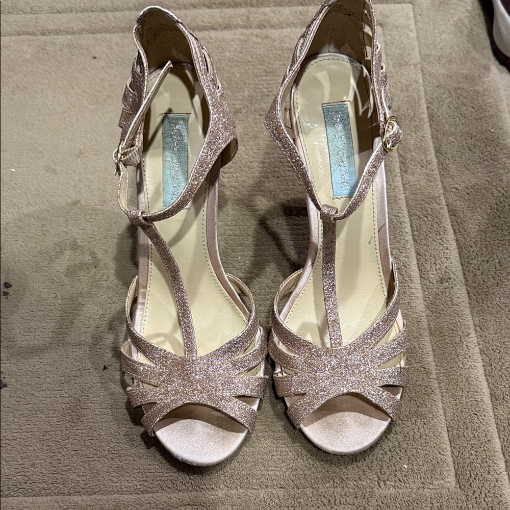 Elegant Glittery Sandals